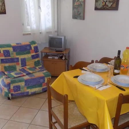 In 25715 Eraclea Mare